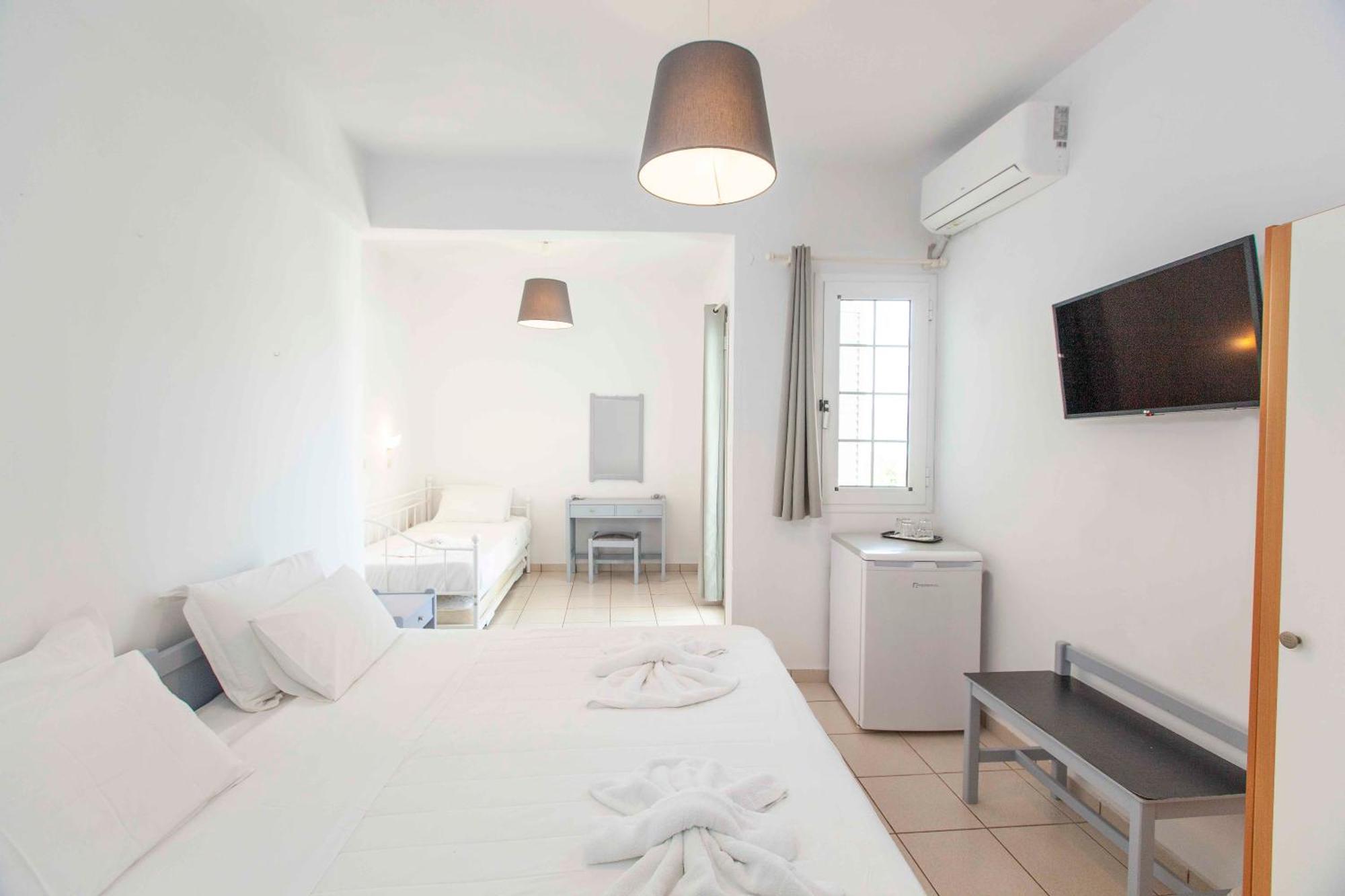 Kontogoni Rooms Elafonissos Bagian luar foto