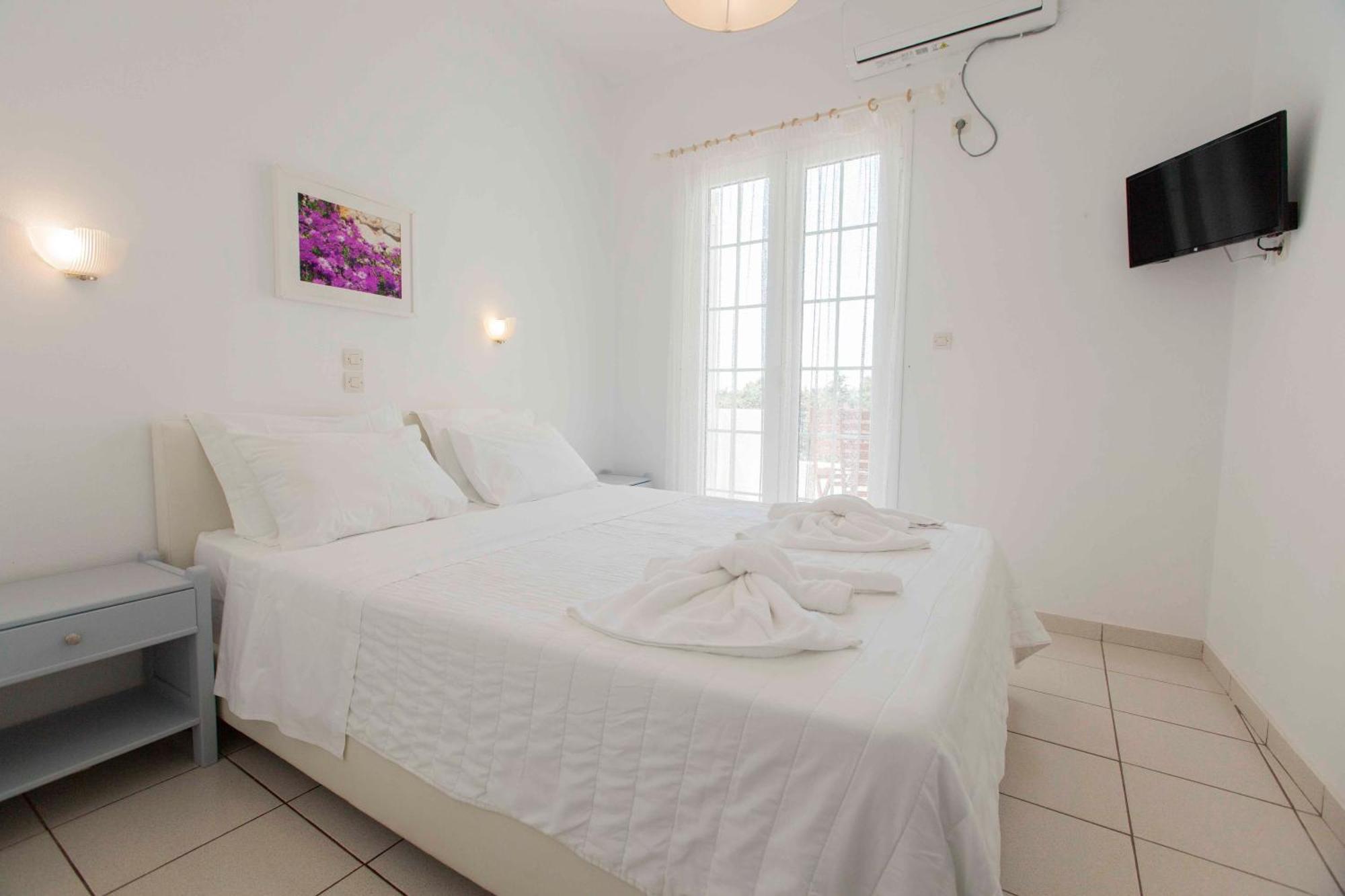 Kontogoni Rooms Elafonissos Bagian luar foto